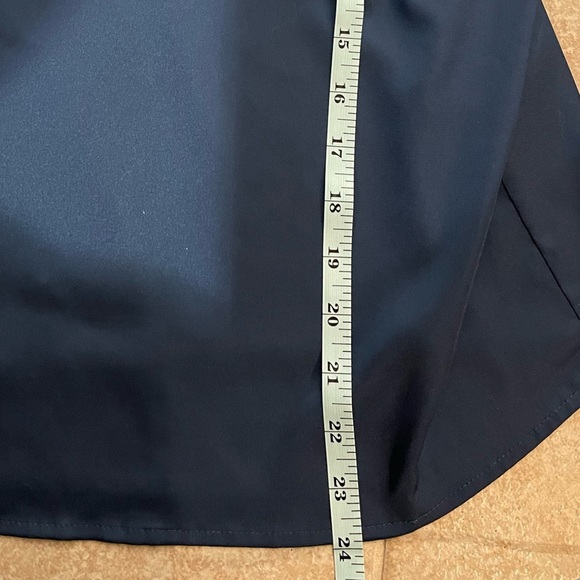 Banana Republic Navy Satin Adjustable Straps Camisole, Size Medium - Picture 7 of 7